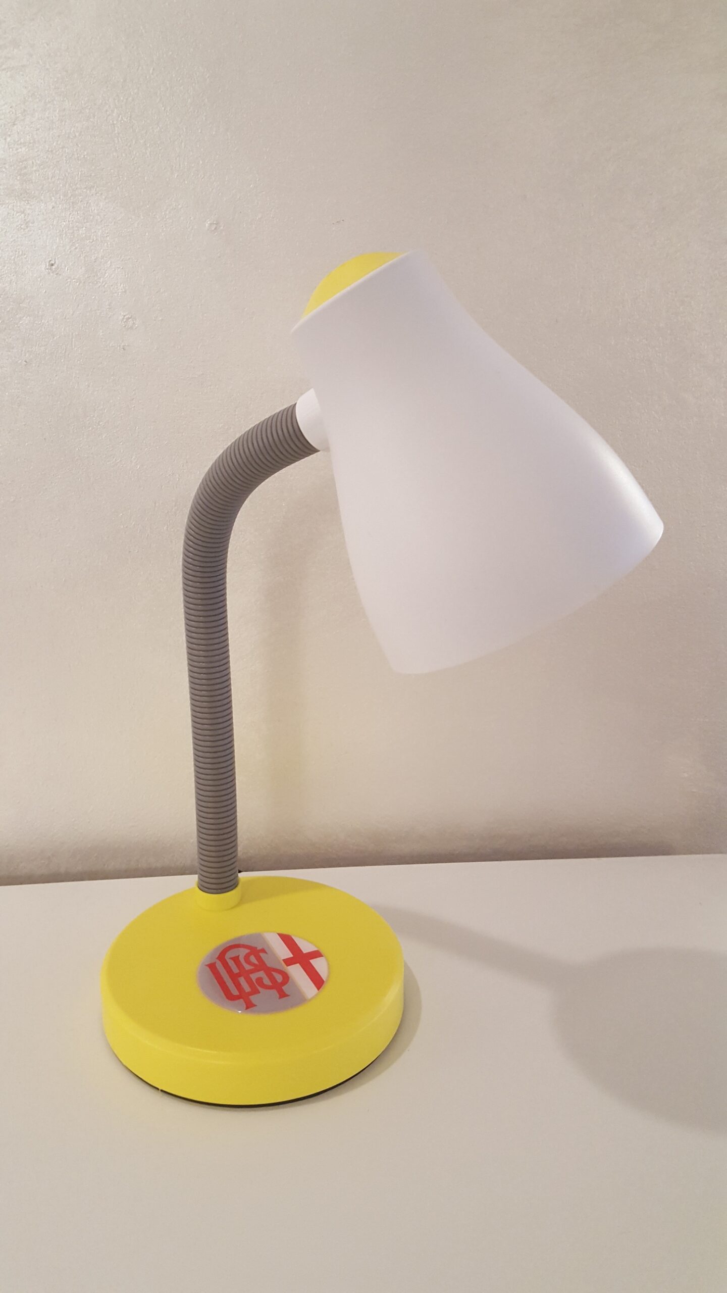 Lampada scrivania alessandria Calcio gialla