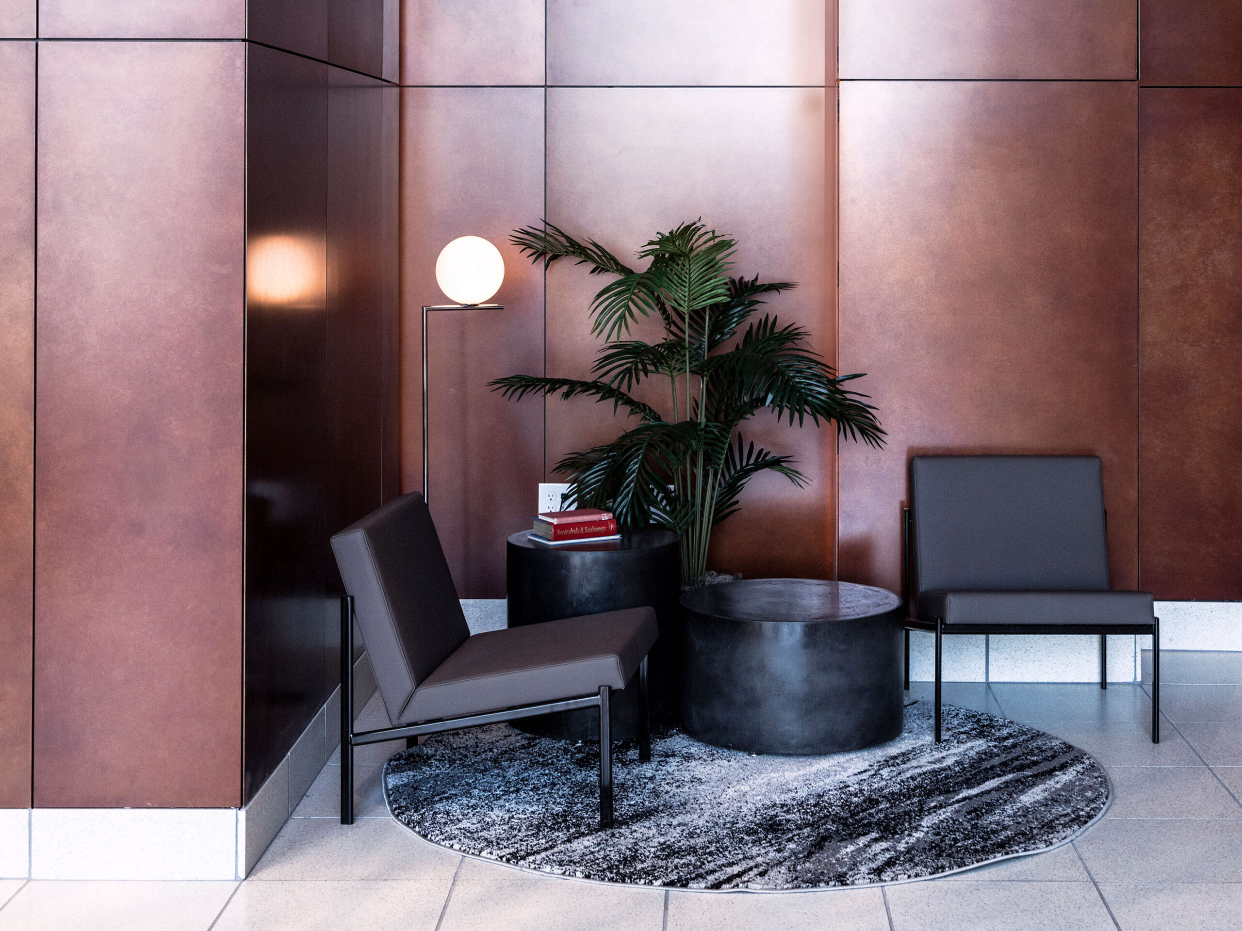 ic-f1-chrome-floor-anastassiades-flos-01