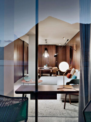 ic-t1-high-brass-table-anastassiades-flos-02