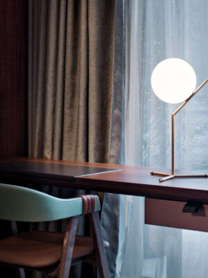 ic-t1-high-brass-table-anastassiades-flos-03