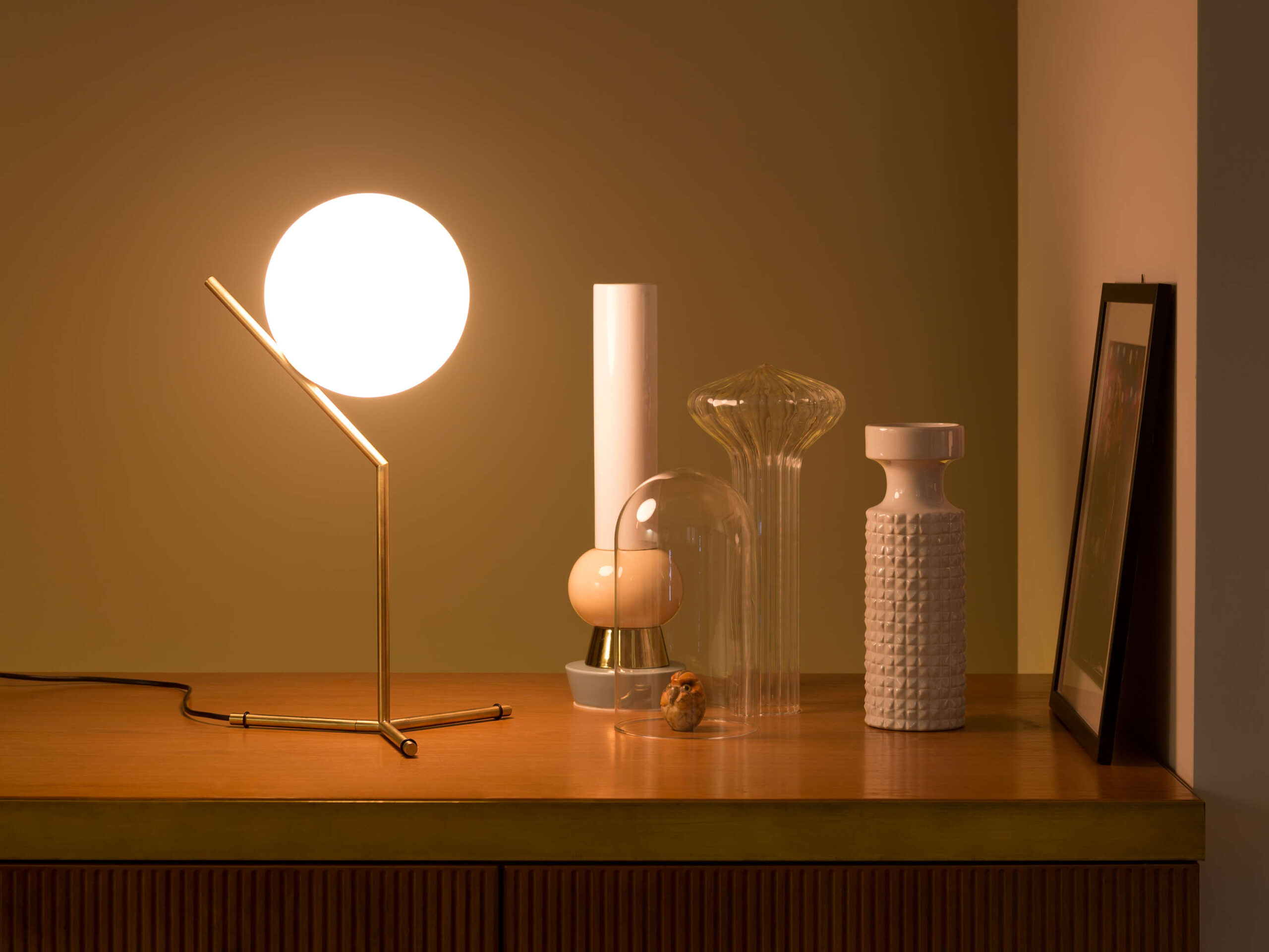 ic-t1-high-brass-table-anastassiades-flos-04