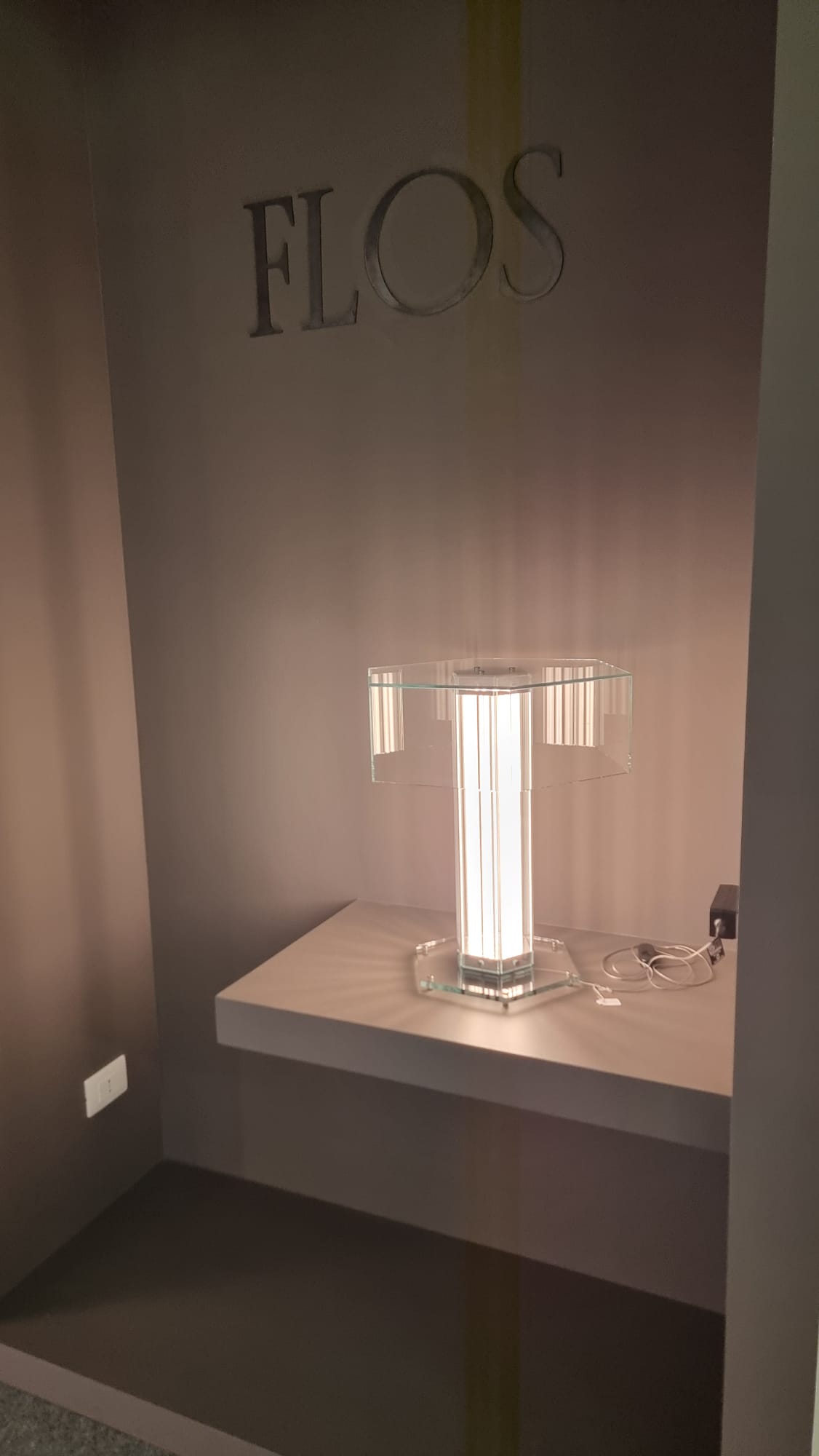 superwire_table_00